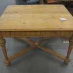 464 7234 Matsalsbord